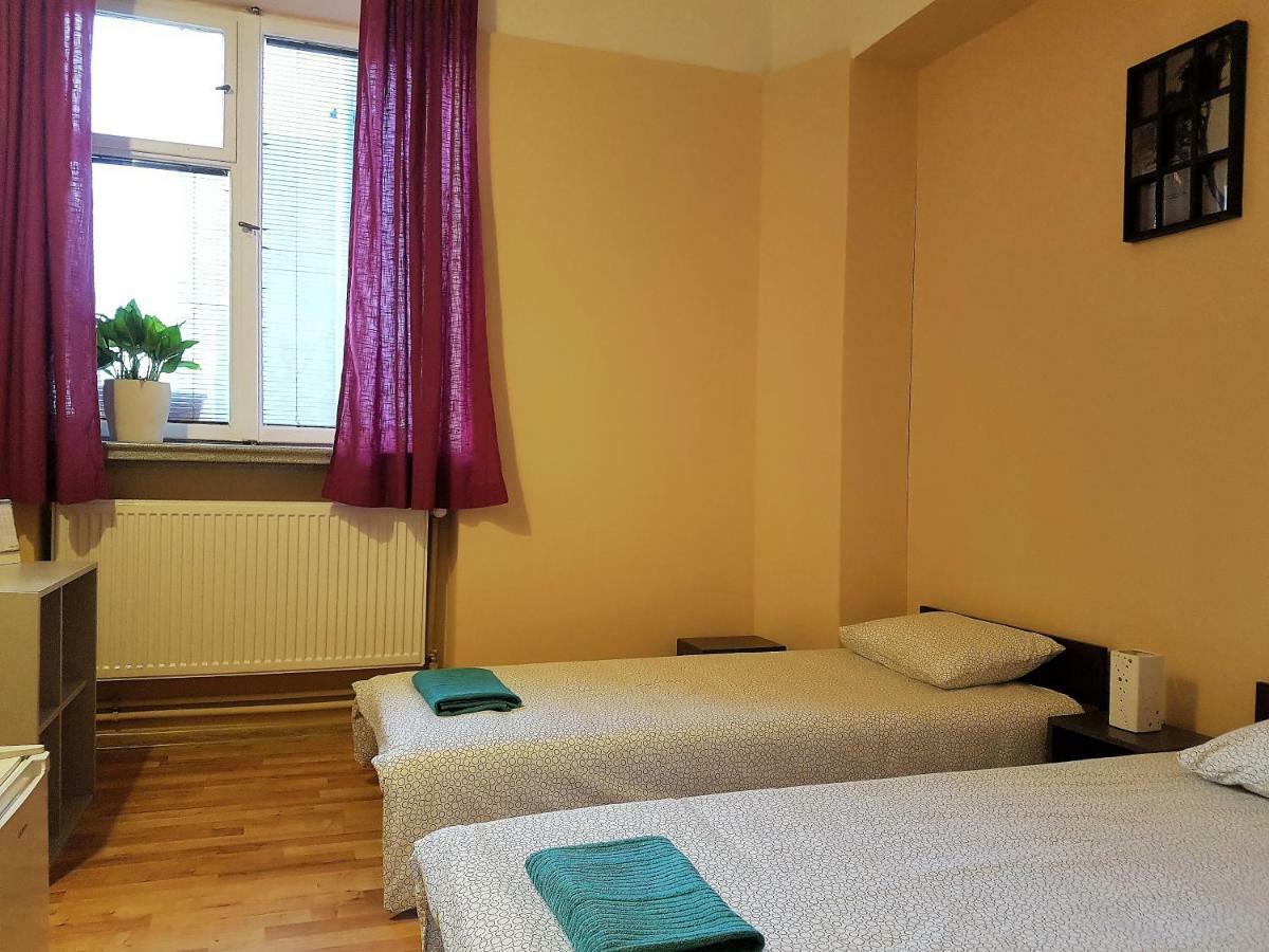 Libroom Krasków Exterior foto